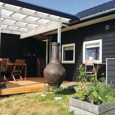 Three-bedroom Holiday In Haarby * Hårby