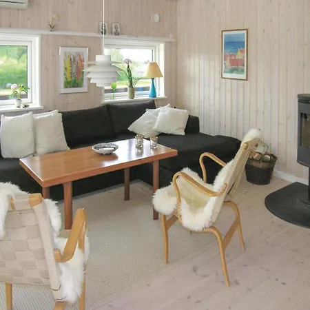 Three-bedroom Holiday In Haarby Casa de Férias *